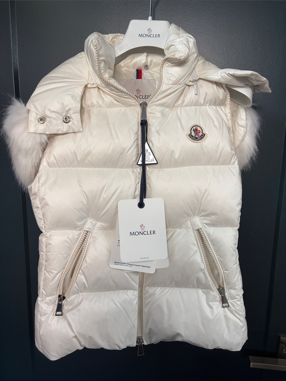 Moncler Gallinule Down Puffer Vest in White with Fur Trim - Size 0 NWT